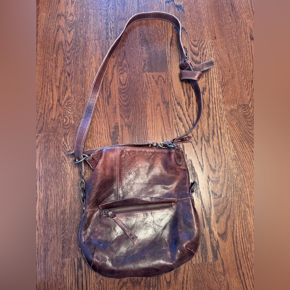 Bedstu cross body, expandable leather purse